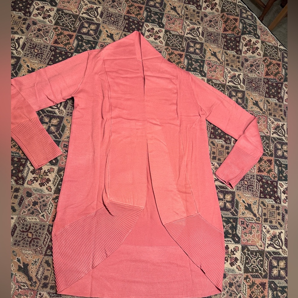 Womenโs Openโ front Sweater coat pink/peach Size S NEW